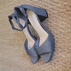 NINETY UNION COUTURE silver sandals.  Wedding or Evening wear.  Size is 7.